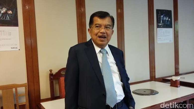 JK Masih Pikir-pikir Hadir Jadi Saksi di Persidangan untuk Jero Wacik JK Masih Pikir-pikir Hadir Jadi Saksi di Persidangan untuk Jero Wacik