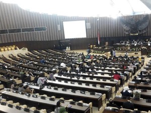 Ngaret 45 Menit, Paripurna HUT ke-70 DPR Hanya Dihadiri 288 Anggota