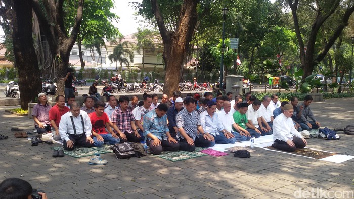 Gelar Aksi di Depan Rumah Gubernur DKI, Ini Misi Gerakan #LawanAhok