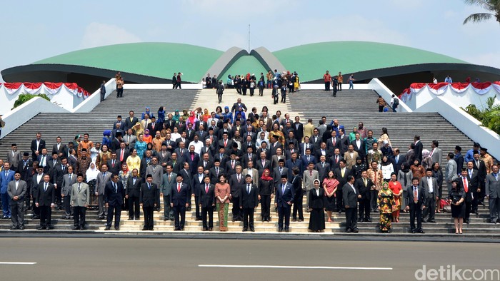 Kinerja DPR Memble Salah Siapa?