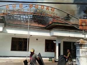 Kantor KUD Sooko Terbakar, Tiga Pekerja Terluka