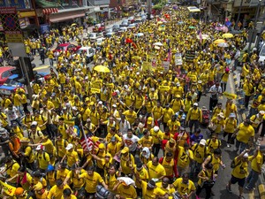 Liburan ke KL, Pria Jerman Ini Ingin Selfie dengan Demonstran Bersih 4.0