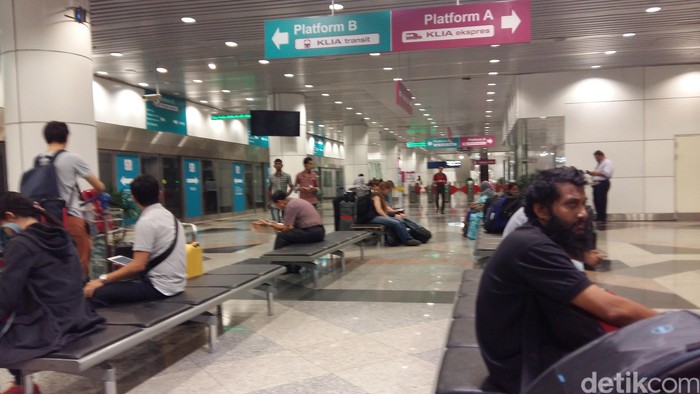 Meski Ada Demo Besar-besaran, Aktivitas Bandara Kuala Lumpur Normal