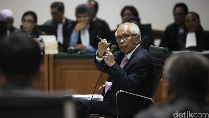 Bantah Dakwaan, Kaligis: Gary Pelaku Utama Suap Hakim PTUN