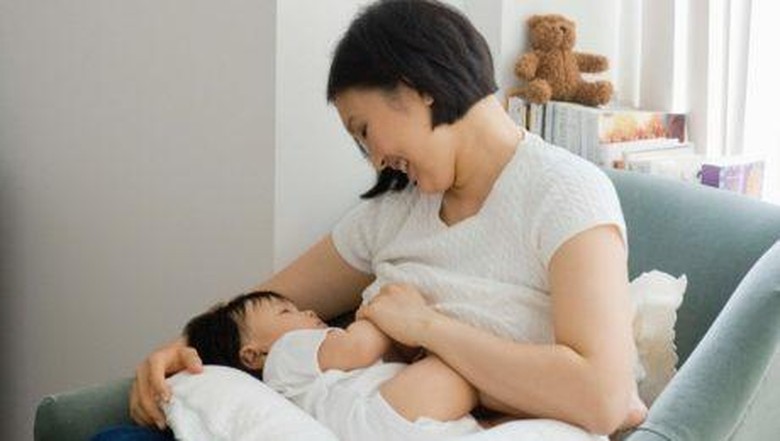 Ilustrasi menyusui/ Foto: thinkstock Ilustrasi menyusui/ Foto: thinkstock