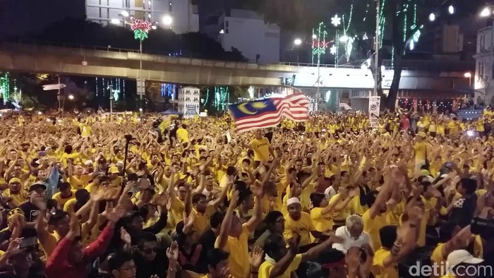 Demonstrasi Bersih 4.0 Bubar, Ribuan Massa Pulang dengan Tertib