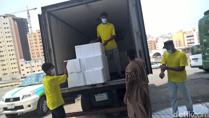 Ladziz! Menu Katering Hari Pertama di Makkah