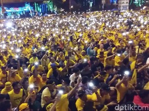 Menengok Belakang, Menelisik Lebih Dalam Demo Besar Bersih 4.0 di Malaysia