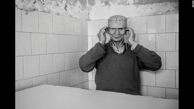 Sedih dan Haru, Foto-foto Keseharian Pasien di Rumah Sakit Jiwa Lahore