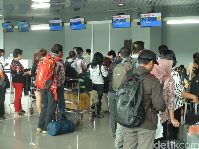 Bandara Supadio Pontianak Lumpuh 4 Jam Gara-gara Asap Kebakaran Lahan