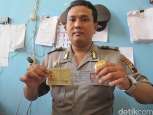Polisi ini Bernama Andy Go To School, Nama 2 Saudaranya Juga Tak Biasa