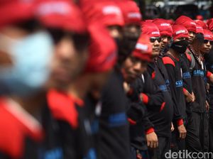 Buruh Siap Geruduk Ridwan Kamil Tolak Kenaikan Upah Pekerja di Atas Setahun