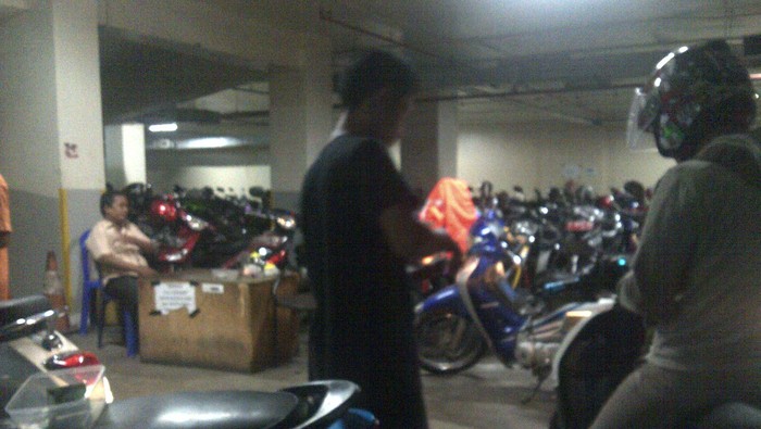 Ada Pungli Terhadap Motor di Basement DPRD, PNS DKI Tak Masalah