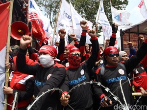 Buruh Ngotot Minta Upah Minimum Naik 8% Tahun Depan, Ini Alasannya