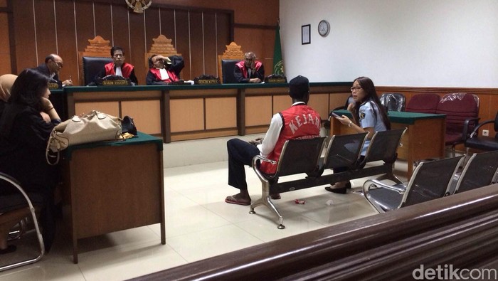 Tak Punya Paspor, 2 WNA Divonis 1 Tahun 4 Bulan Penjara