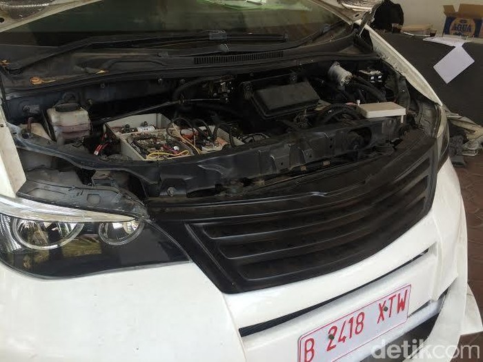 Kejagung Bongkar Mobil Listrik untuk Meminta Pendapat Ahli