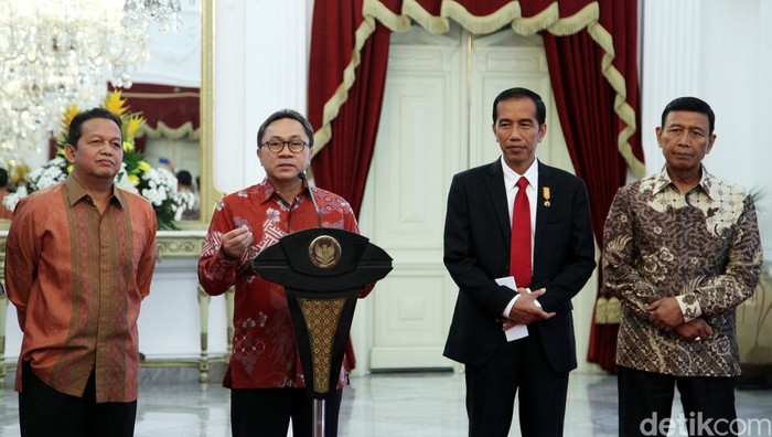 Soetrisno Bachir Dilantik Jokowi, Siapa Kader PAN yang Akan Menyusul?