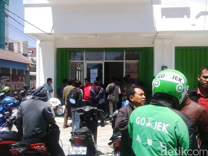 Go-Jek Minta Driver di Surabaya Tertib Aturan
