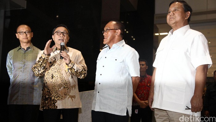 Tak Keluar KMP dan Masuk KIH, Di Mana Sebenarnya Posisi PAN?