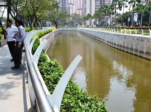 Sungai yang Keren dan Bersih di Epicentrum  Karya Ridwan Kamil
