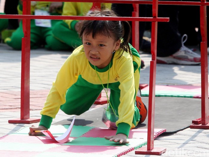 Pakar Pendidikan Ini Sebut Anak-anak Lebih Butuh Bermain daripada PR
