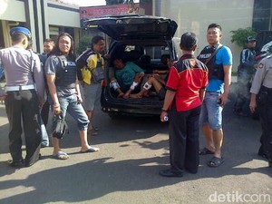 Dua Begal Pembawa Jimat Kebal Senjata Tumbang Ditembak Polisi