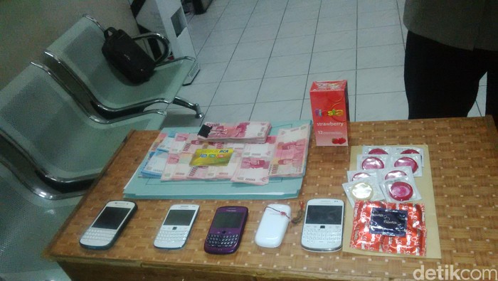 Model Seksi AS Mengaku Belum Pernah Layani Pejabat