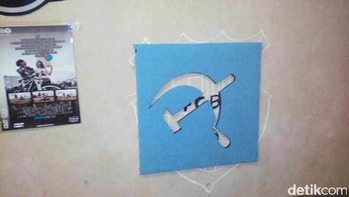 Mahasiswa Semarang Mengaku Pasang Poster Palu Arit Hanya untuk Seni