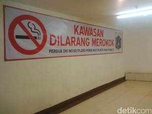 September: Kisah Pahit Ibu Muda yang Diusir Perokok di Mal
