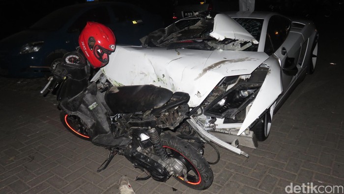 Polisi Klarifikasi Alamat Pengemudi Lambo yang Kecelakaan di Gading