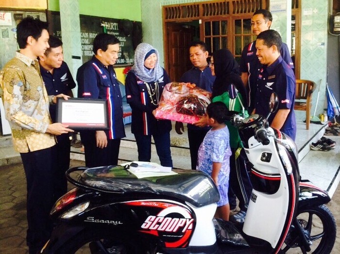 Rayakan Harpelnas, Manajemen Honda Layani Pelanggan