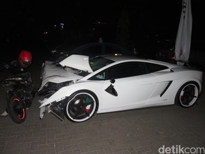 Pengemudi Lamborghini yang Kecelakaan di Gading Bernama Roby Bukan Liles