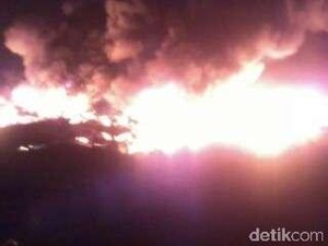 Api Di Puncak Bukit Habibie Belum Padam, Warga Diminta Siaga