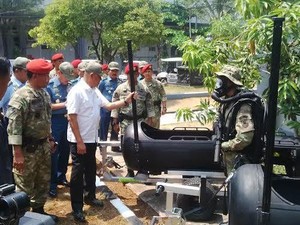 Kunjungi Kopaska, Menhan Ryamizard Janji Tambah Alutsista