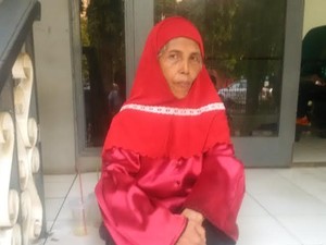 Kisah Partini, Perempuan Tua Penunggu Mapolda Metro Jaya