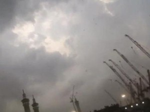 Saat Badai Pasir di Masjidil Haram, Awan Gelap Menaungi Baitullah