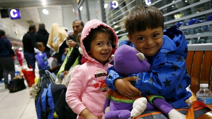 Bentrokan Berjam-jam di Kamp Pengungsi Jerman, 14 Orang Luka-luka