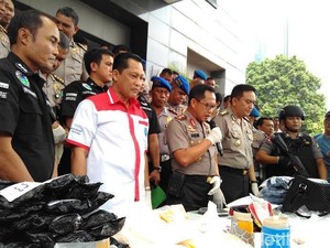 Rilis Narkoba di Polda Metro, Begini Penampilan Komjen Buwas Berseragam BNN