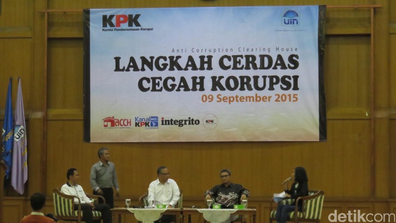 Johan Budi: Hadiahi Dosen Saat Lulus Ujian Itu Gratifikasi Johan Budi: Hadiahi Dosen Saat Lulus Ujian Itu Gratifikasi