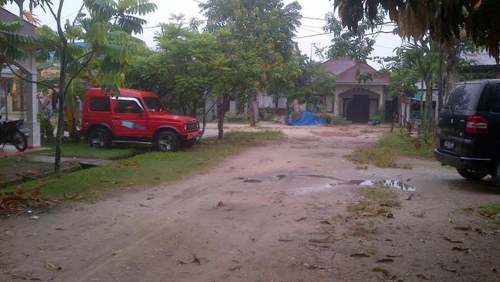 Diguyur Hujan Ringan, Asap di Kota Pekanbaru Menipis