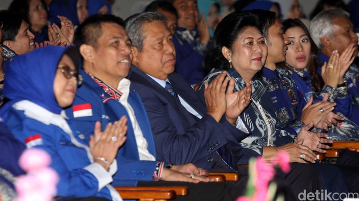 PD Tegaskan Tak Dukung KMP Maupun KIH