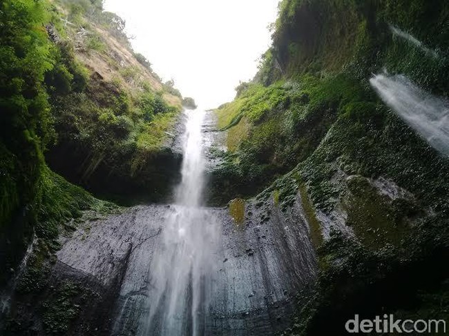 10 Air Terjun di Jawa Timur, Menyegarkan Raga Memanjakan Mata