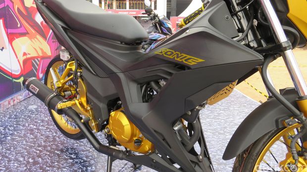 Honda Sonic hasil modifikasi