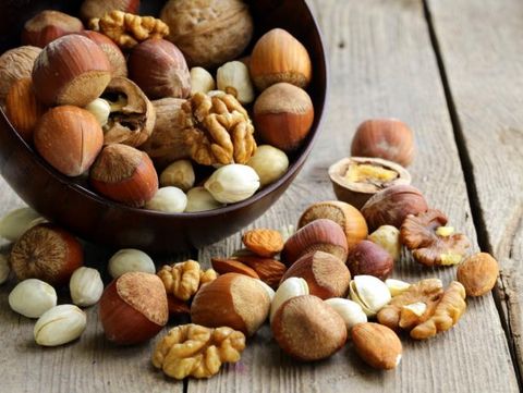 Mix nuts (almonds, hazelnuts, walnuts)