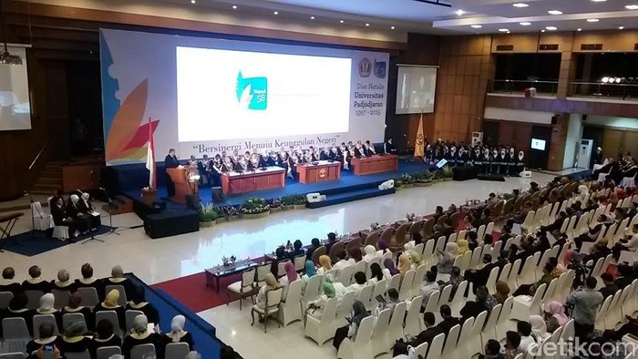 SBY Minta Jokowi Teruskan Program Tanam Pohon