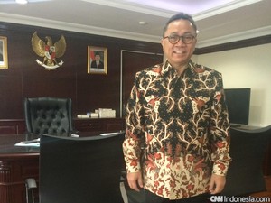 Ditanya Reshuffle Jilid II, Ketum PAN: Kita Lagi Sibuk Soal Asap