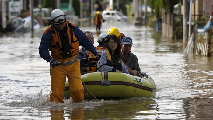 Banjir Jepang Tewaskan 3 Orang, Ribuan Penyelamat Dikerahkan