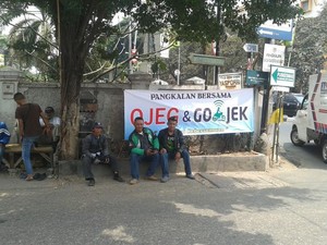 Belajar dari Musyawarah Opang dan Go-Jek di Pangkalan Balai Rakyat