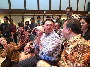 Ahok: Belikan Makanan Biar Burung Kutilang Datang ke Balai Kota