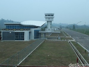 Begini Kerennya Bandara Kalimarau yang Dipuji Menhub Jonan